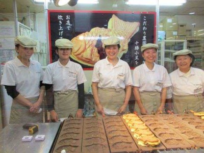 鯛焼きの販売・製造スタッフ（おめで鯛焼き本舗　イオンモール川口前川店）の求人画像３